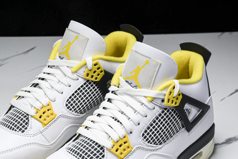 Jordan 4 Retro Vivid Sulfur