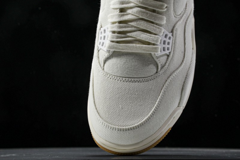 Jordan 4 Retro Levis White