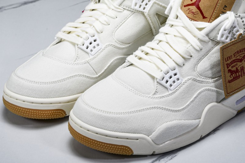 Jordan 4 Retro Levis White