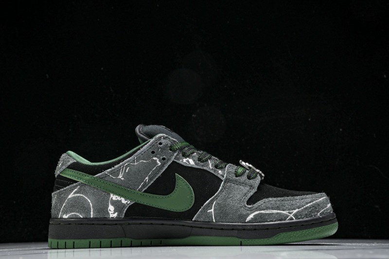 Nike SB Dunk Low There Skateboards