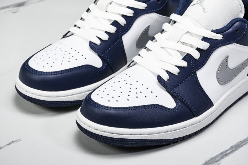 Jordan 1 Low Wolf Grey Midnight Navy