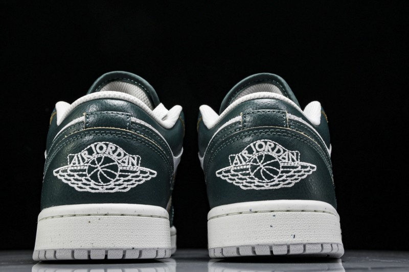 Jordan 1 Low SE Oxidized Green