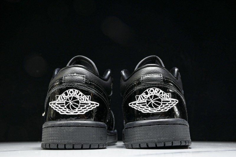 Jordan 1 Low SE Patent Elephant Black