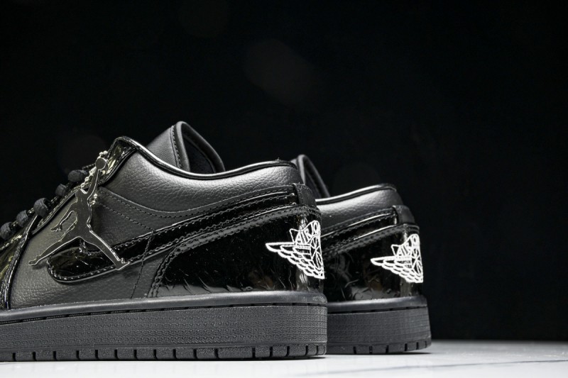 Jordan 1 Low SE Patent Elephant Black