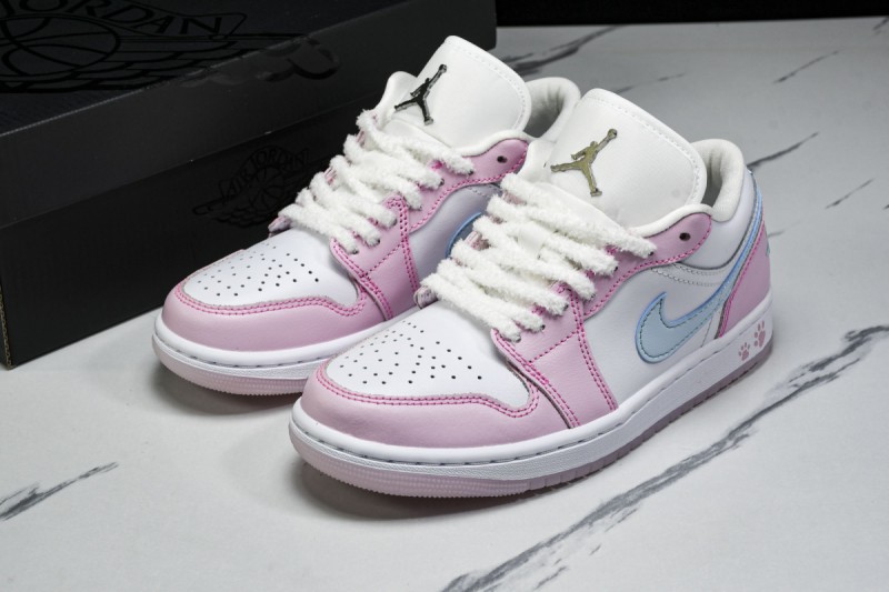 Jordan 1 Low SE Paw Print Pink Foam