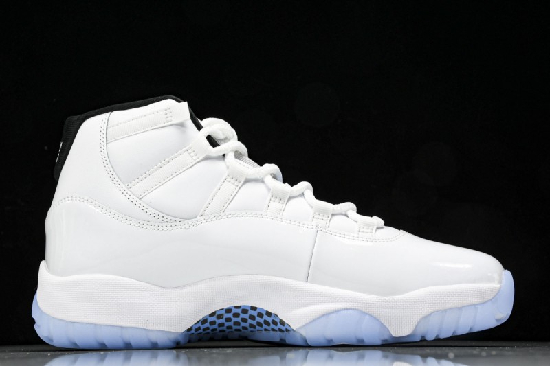 Jordan 11 Retro Legend Blue (2024)