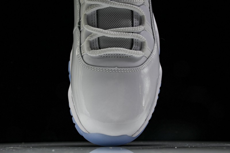 Jordan 11 Retro Legend Blue (2024)