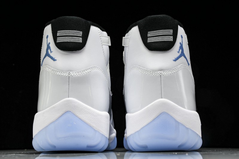 Jordan 11 Retro Legend Blue (2024)