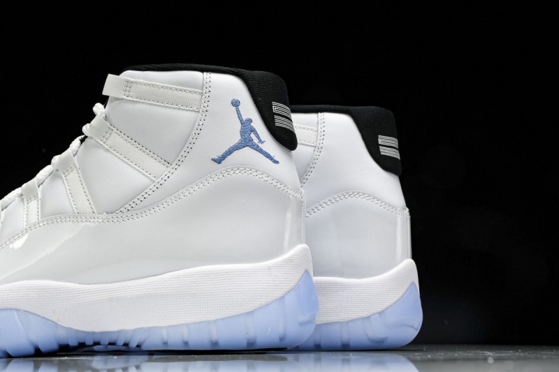 Jordan 11 Retro Legend Blue (2024)