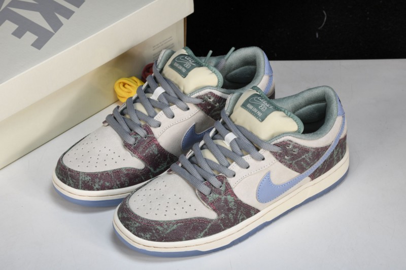 Nike SB Dunk Low Crenshaw Skate Club