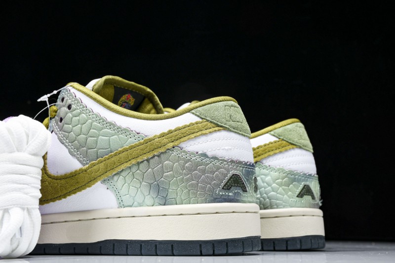 Nike SB Dunk Low Alexis Sablone Chameleon