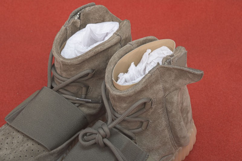 adidas Yeezy Boost 750 Chocolate