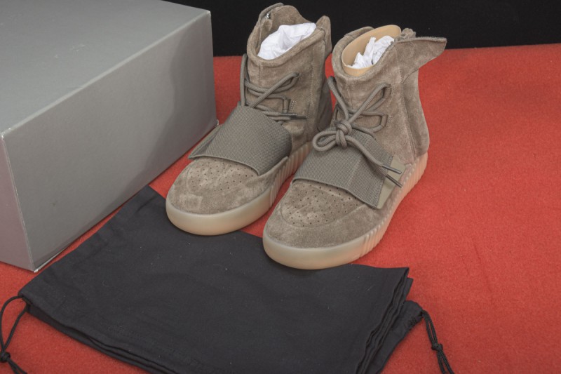 adidas Yeezy Boost 750 Chocolate