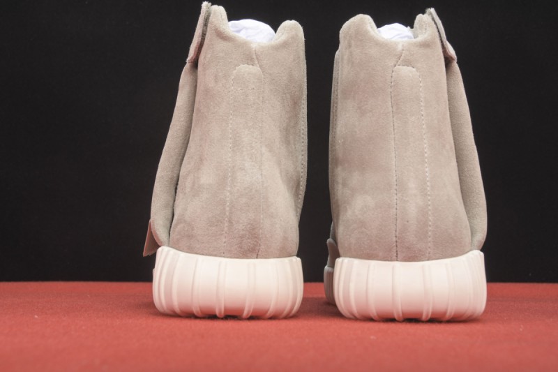 adidas Yeezy Boost 750 OG Light Brown