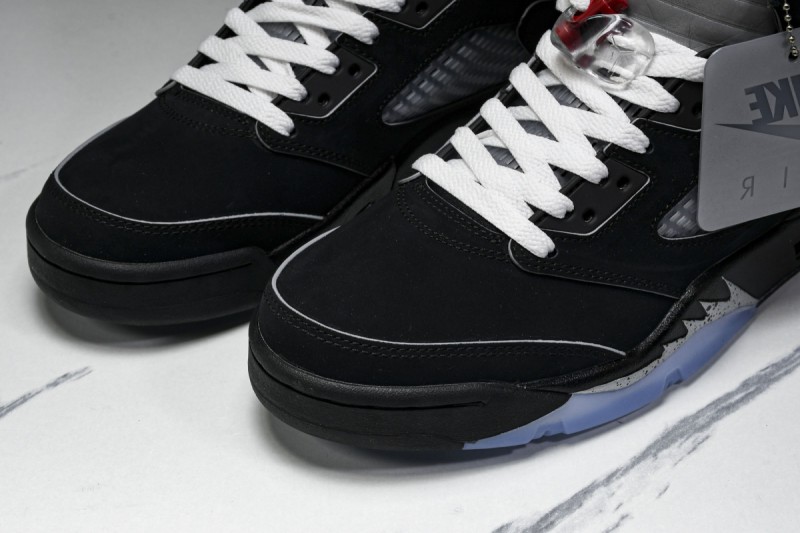 Jordan 5 Retro OG Black Metallic Reimagined